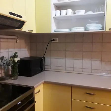 May Apartman *